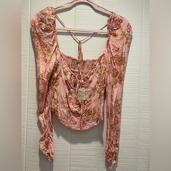 Free People Hilary Pink Long Sleeve Cropped Top-Size M. NWT - Picture 2 of 6